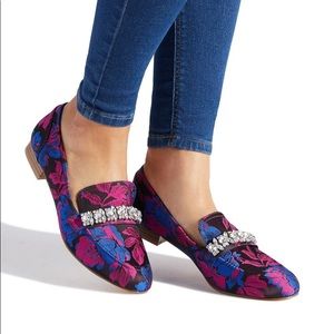 ShoeDazzle Talla Chain Loafer in Size 10